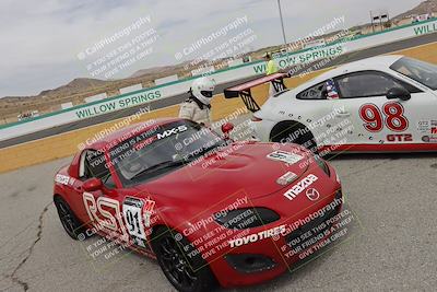 media/Jun-01-2025-CalClub SCCA (Sun) [[eae223c5dd]]/Around pit/